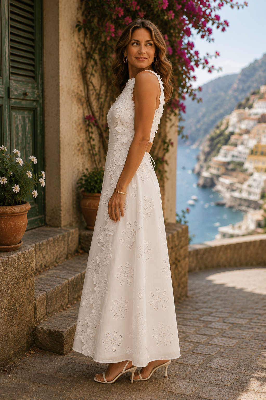 Della | Chic Embroidered Maxi Gown